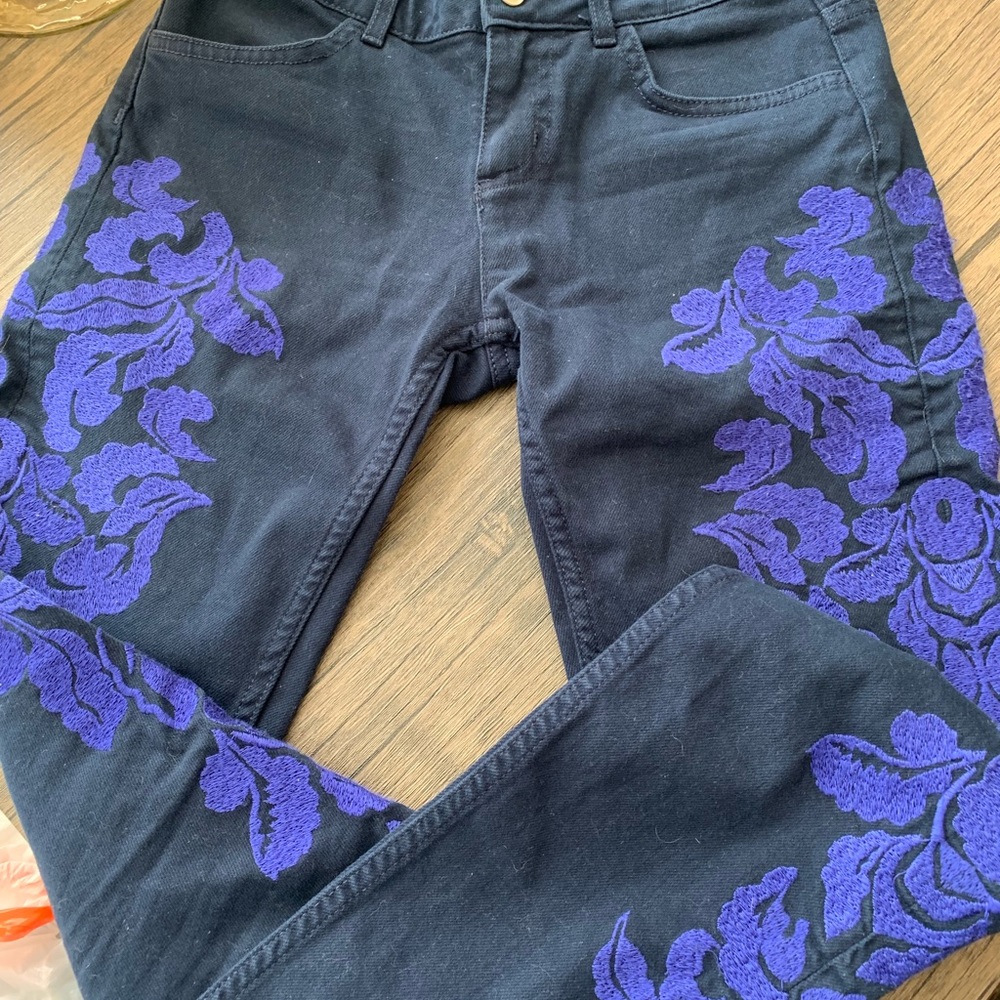 Jeans - Picture 4 of 5